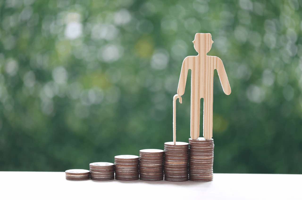 министерство труда казахстана резко опровергло слухи о 20% урезании пенсий