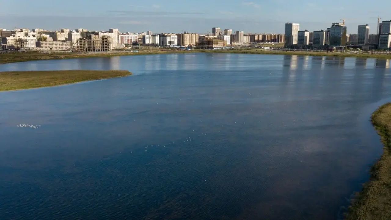 новые линии лрт в астане пройдут через водоохранные зоны озер и реки