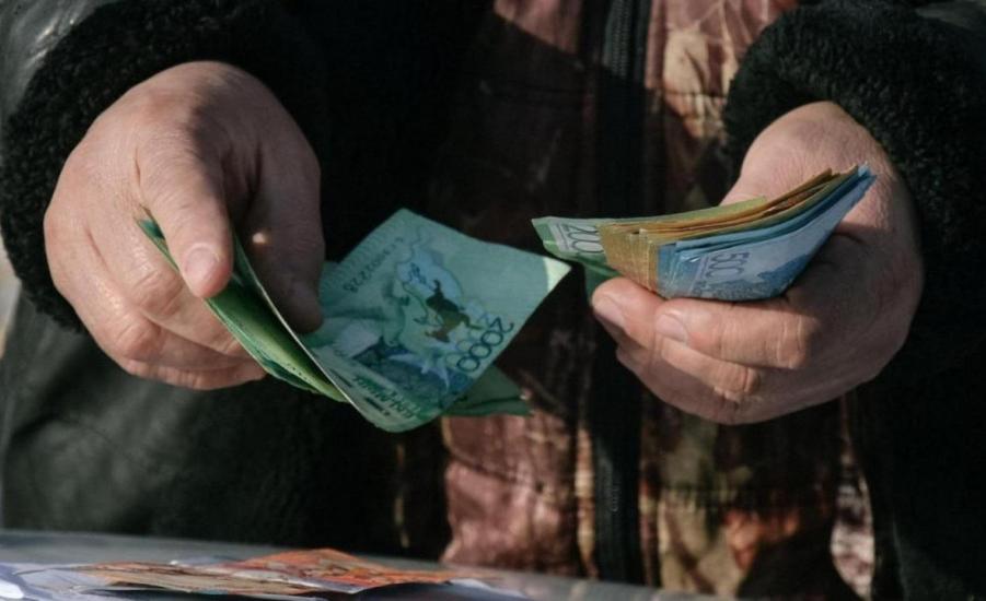 Стало известно, кому в Казахстане положена пенсия с 50 лет и пожизненно: условия, размер пенсии