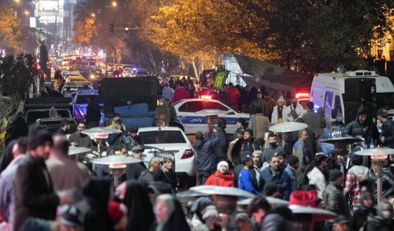 Шах из Вашингтона: кто и зачем на самом деле разжигает пожар в Иране