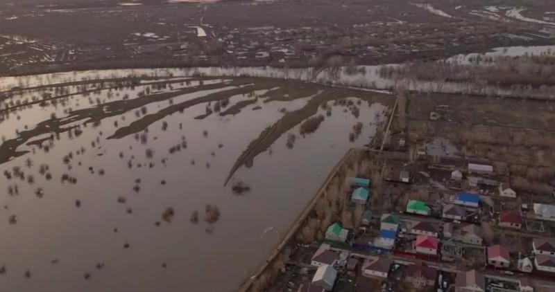 чс в казахстане: власти объявили эвакуацию с территорий в пойме урала из-за прибывающей воды