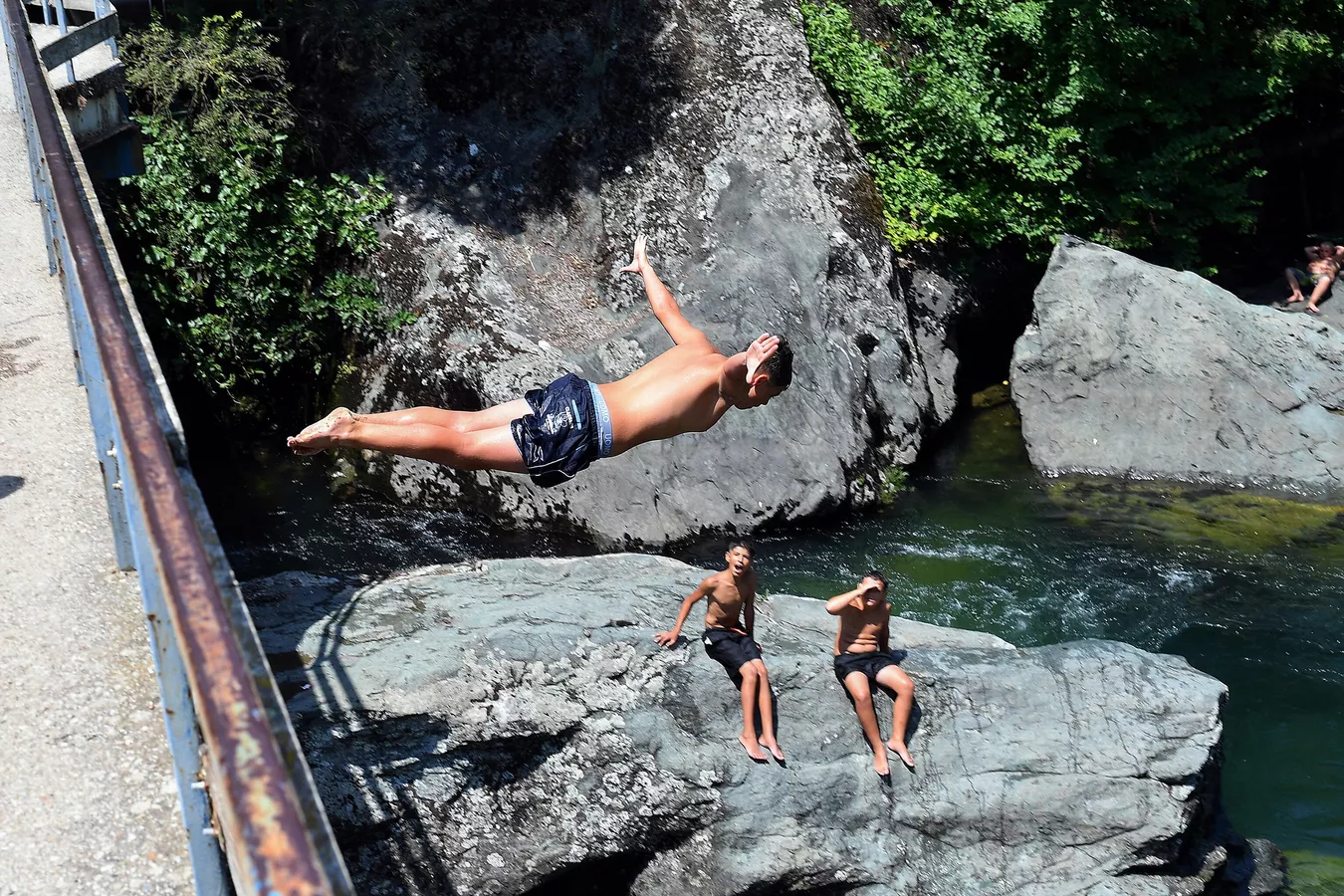 жара и дожди ожидаются в казахстане: погода в понедельник, 15 июля 2024