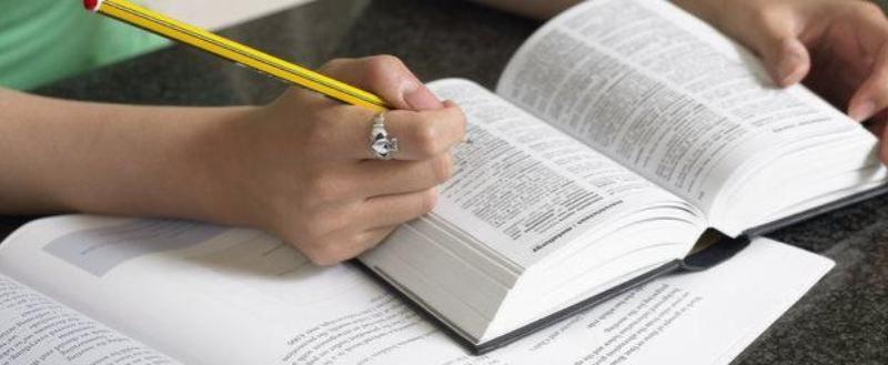 россияне заинтересовались языками центральной азии: спрос на репетиторов вырос