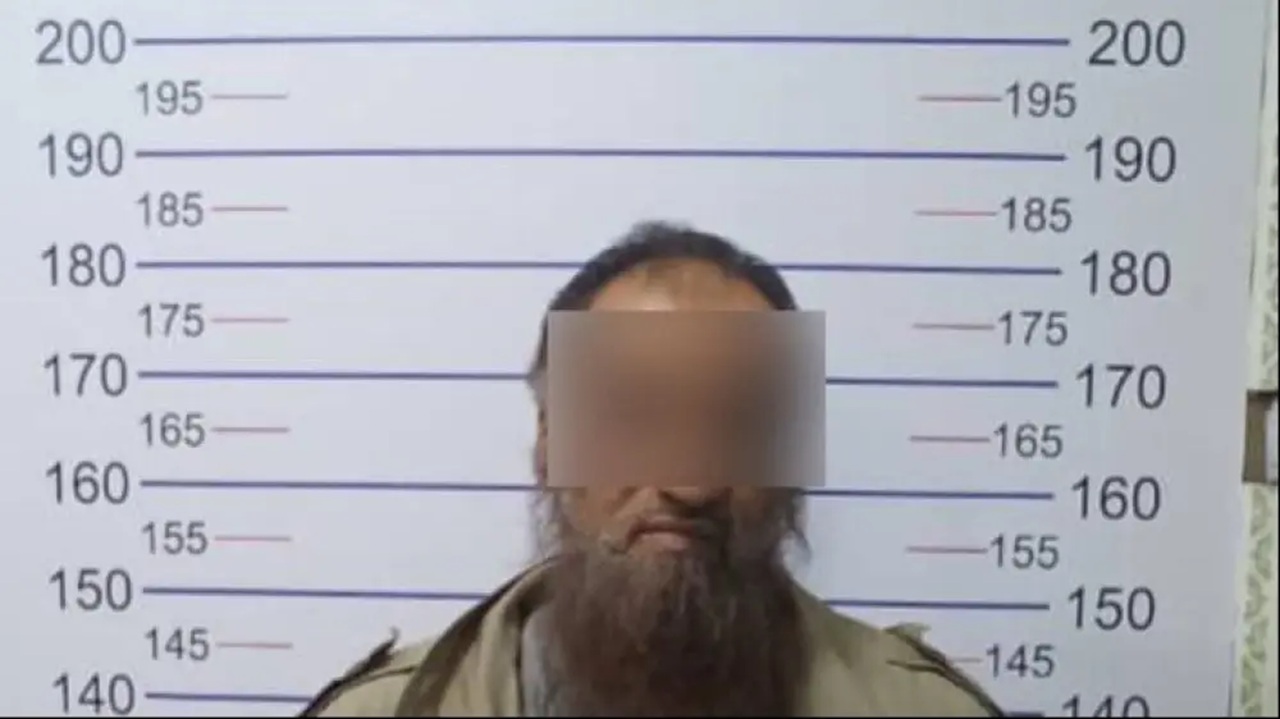 в бишкеке задержали мужчину, раздававшего детям конфеты с иглами