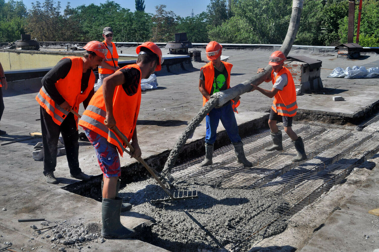 в турецкой провинции узбекские строители построили жилой квартал, и они же начинают возводить национальную школу в стамбуле