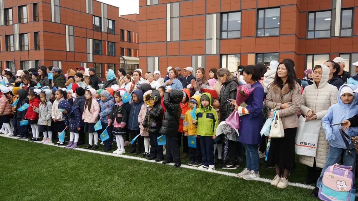 переполненность в школах вызвала вспышку кори среди детей в казахстане