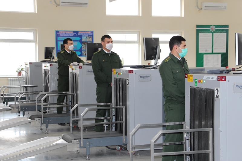 лимит перевозки валюты без декларации увеличен в узбекистане