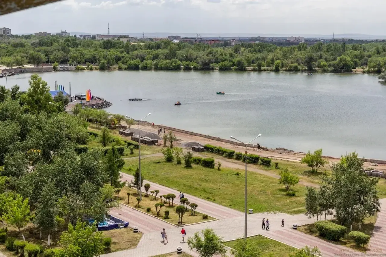 переменчивая, но жаркая погода ожидается в казахстане в понедельник, 23 июня 2025 года