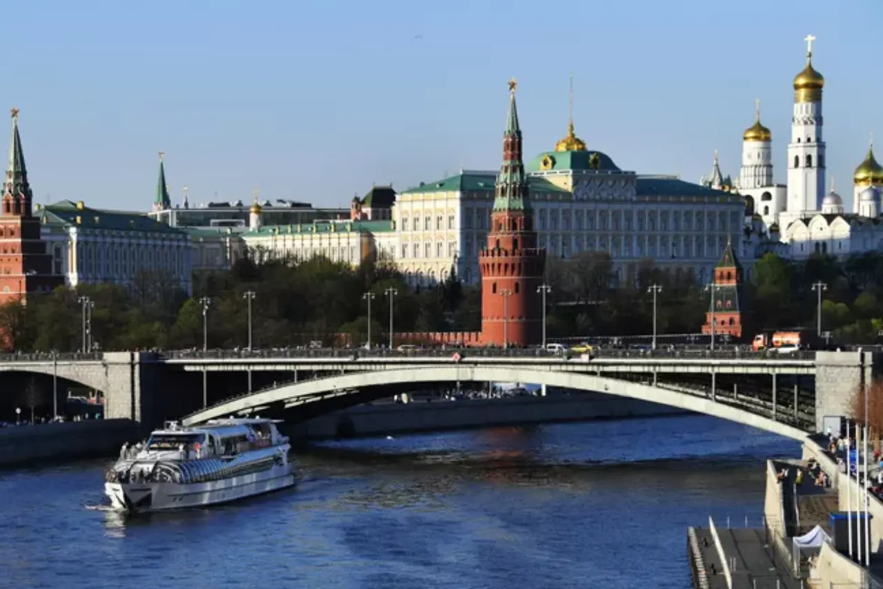 песков: россия заинтересована в «ремонте» отношений с сша