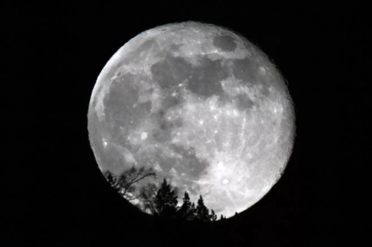 россия планирует создать на луне атомную станцию для обеспечения базы энергией 