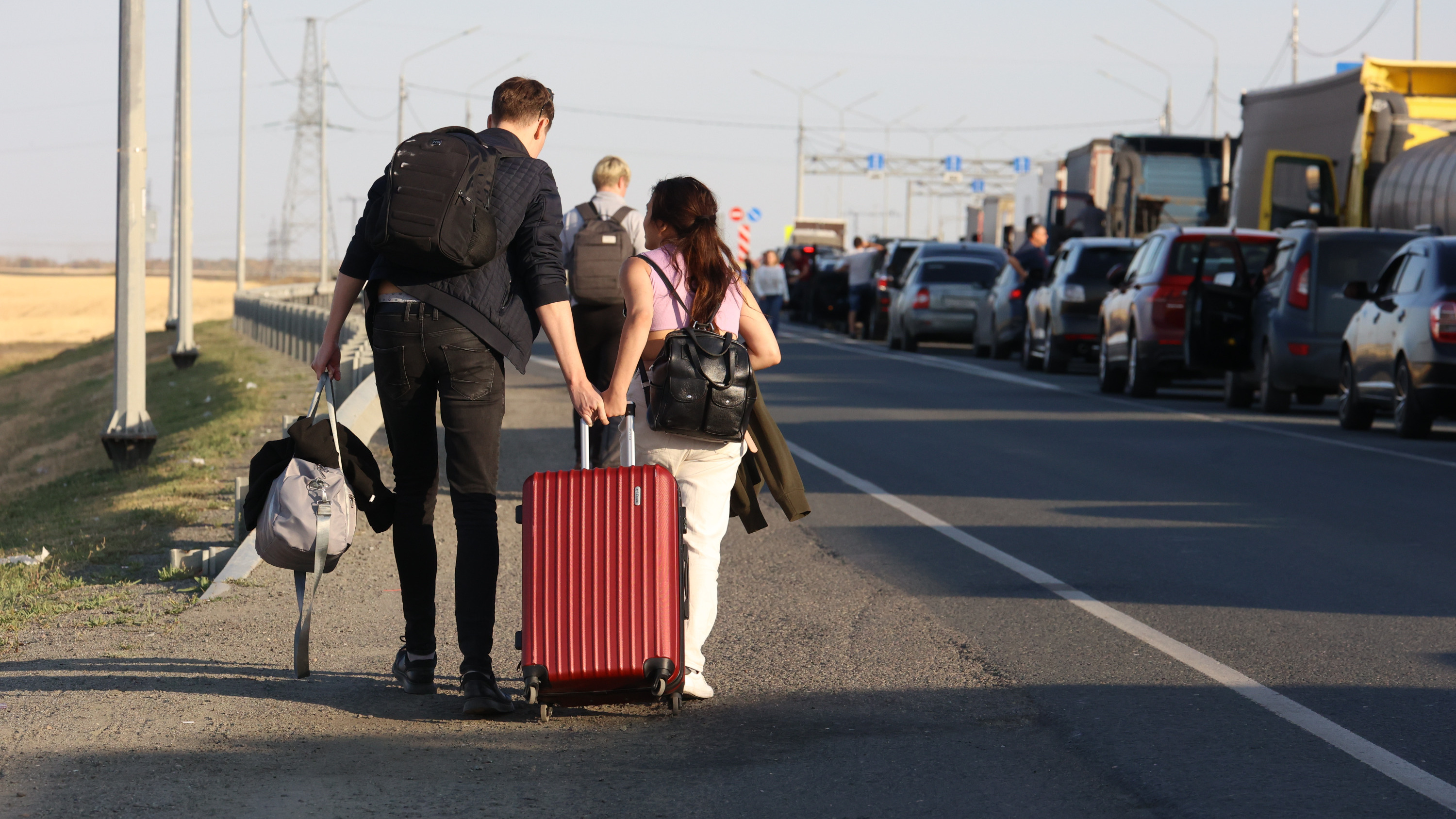 число прибывших в казахстан мигрантов впервые с 2014 года превысило количество выехавших граждан