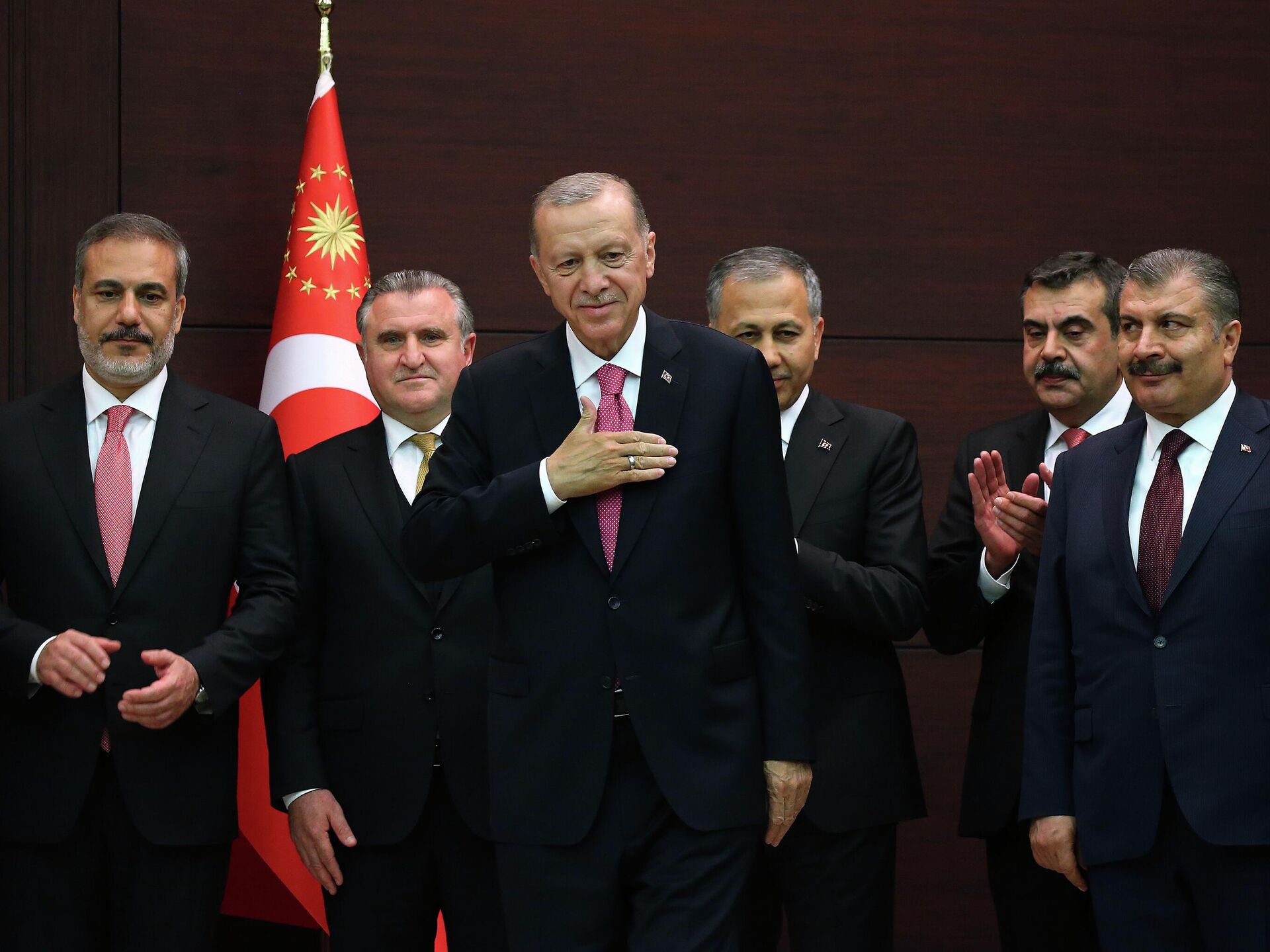 президент турции эрдоган сменил правительство страны