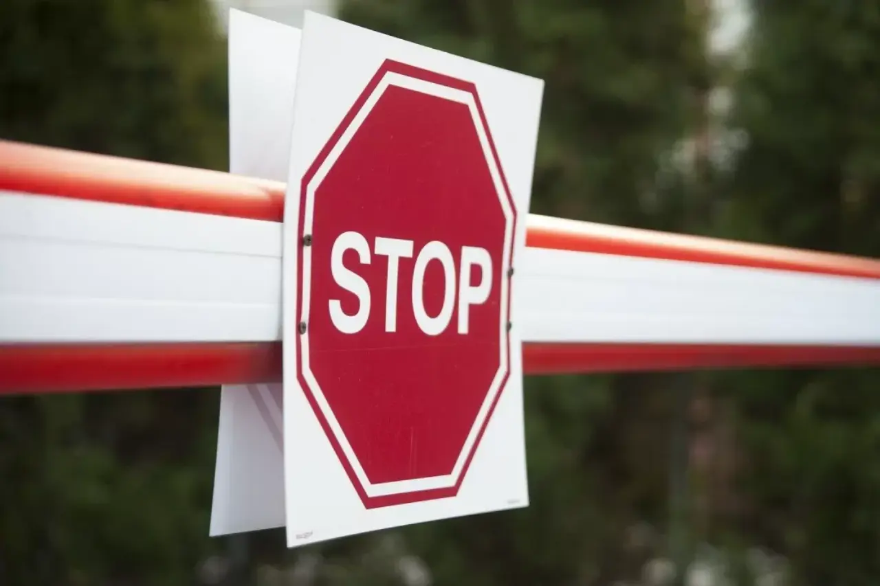 педофилам и террористам могут запретить въезд в казахстан