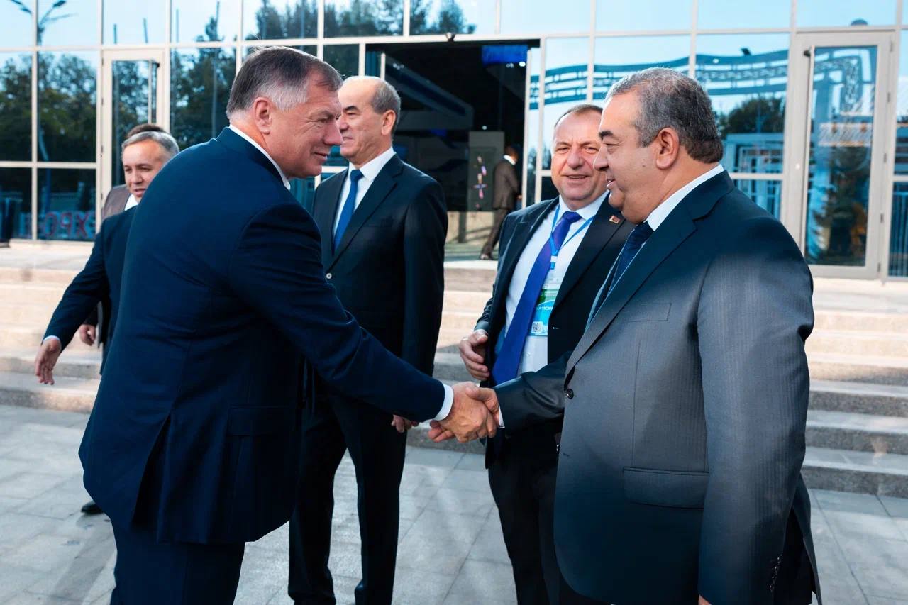 марат хуснуллин: «россия и таджикистан реализуют более 30 проектов более чем на 100 млрд рублей»