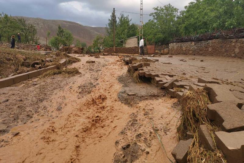 в нарынском районе кыргызстана сошли сели