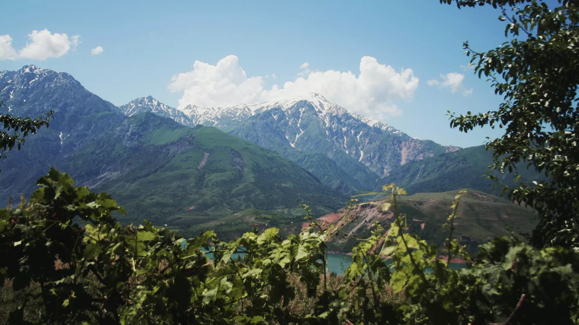 дожди в кыргызстане, без осадков в узбекистане: погода во вторник, 10 сентября 2024