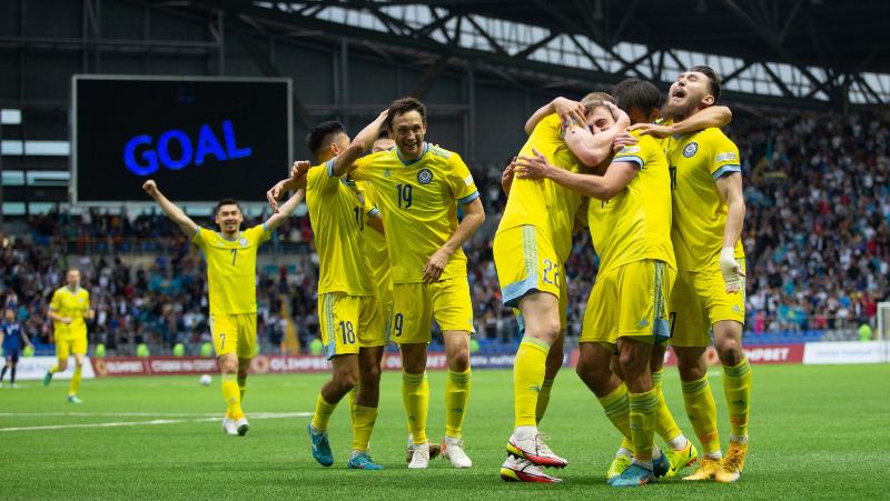 Футболисты Казахстана не будут проводить матчи со сборной России