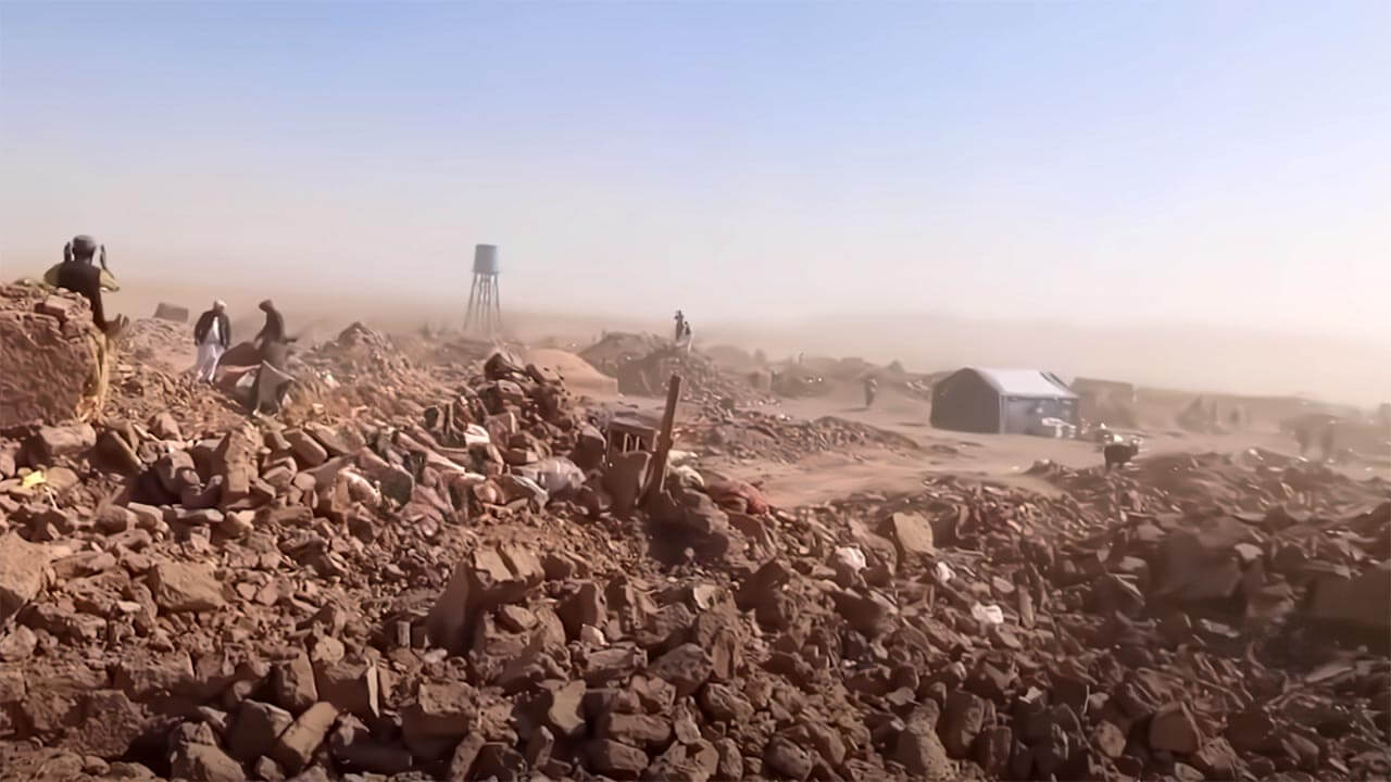 пакистан поставит утепленные палатки, одеяла, гигиенические и продуктовые наборы в пострадавший от землетрясения афганистан