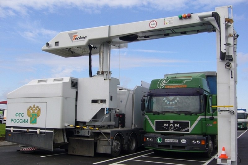 на российско-казахстанской границе задействовали досмотровые порталы