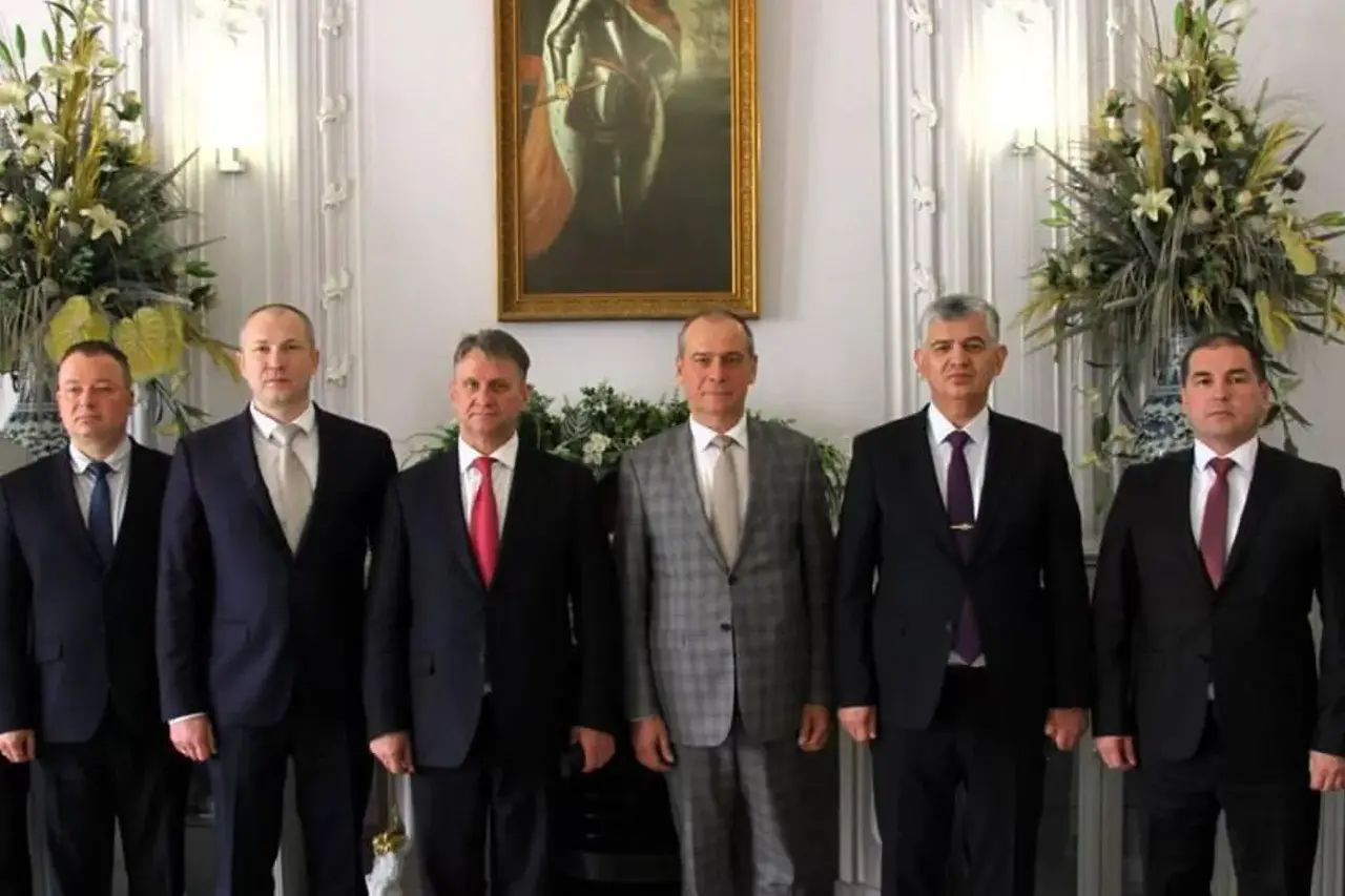 иностранцам в рф дали последний шанс легализовать свой статус