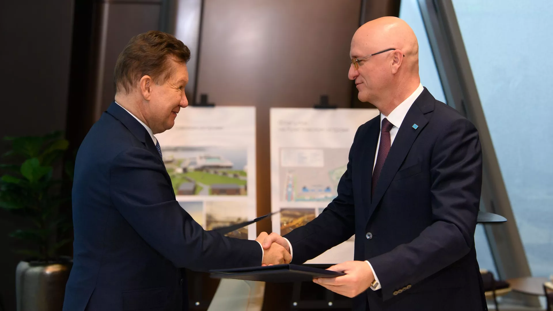 казахстан и российский «газпром» договорились о работах на карачаганакском месторождении