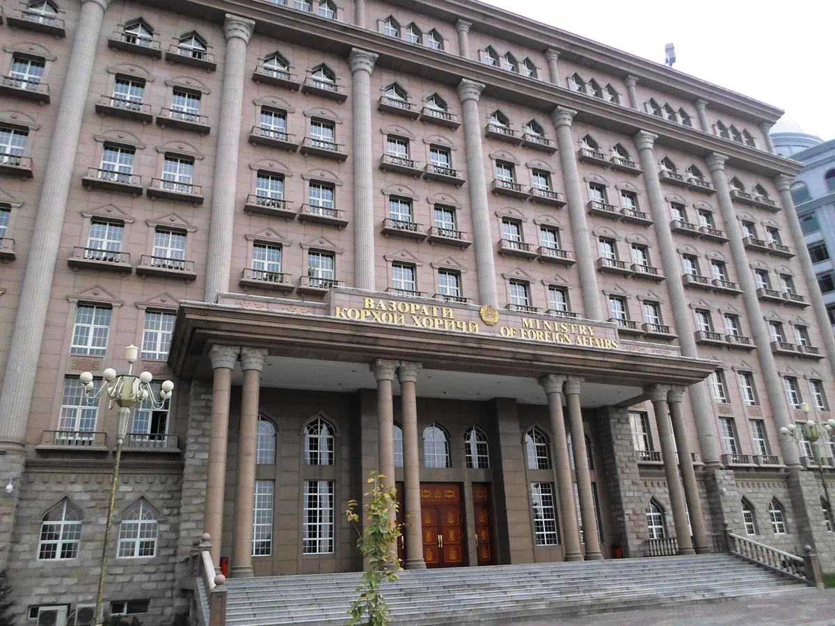 власти таджикистана призвали к диалогу для борьбы с наркотрафиком из афганистана