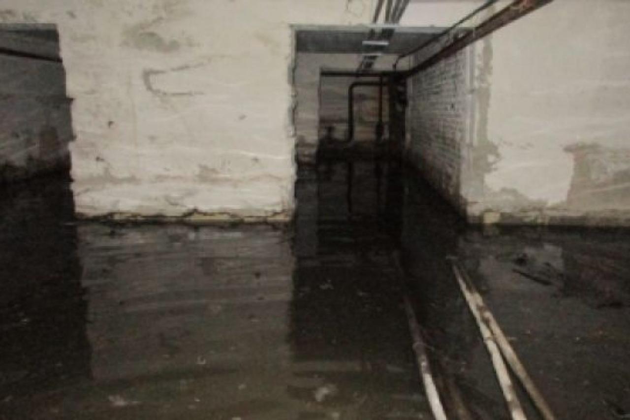 в уральске талая вода зашла в жилые дома