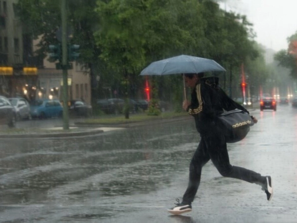 дожди с грозами и сильным ветром пройдут в казахстане: погода в пятницу, 26 июля 2024