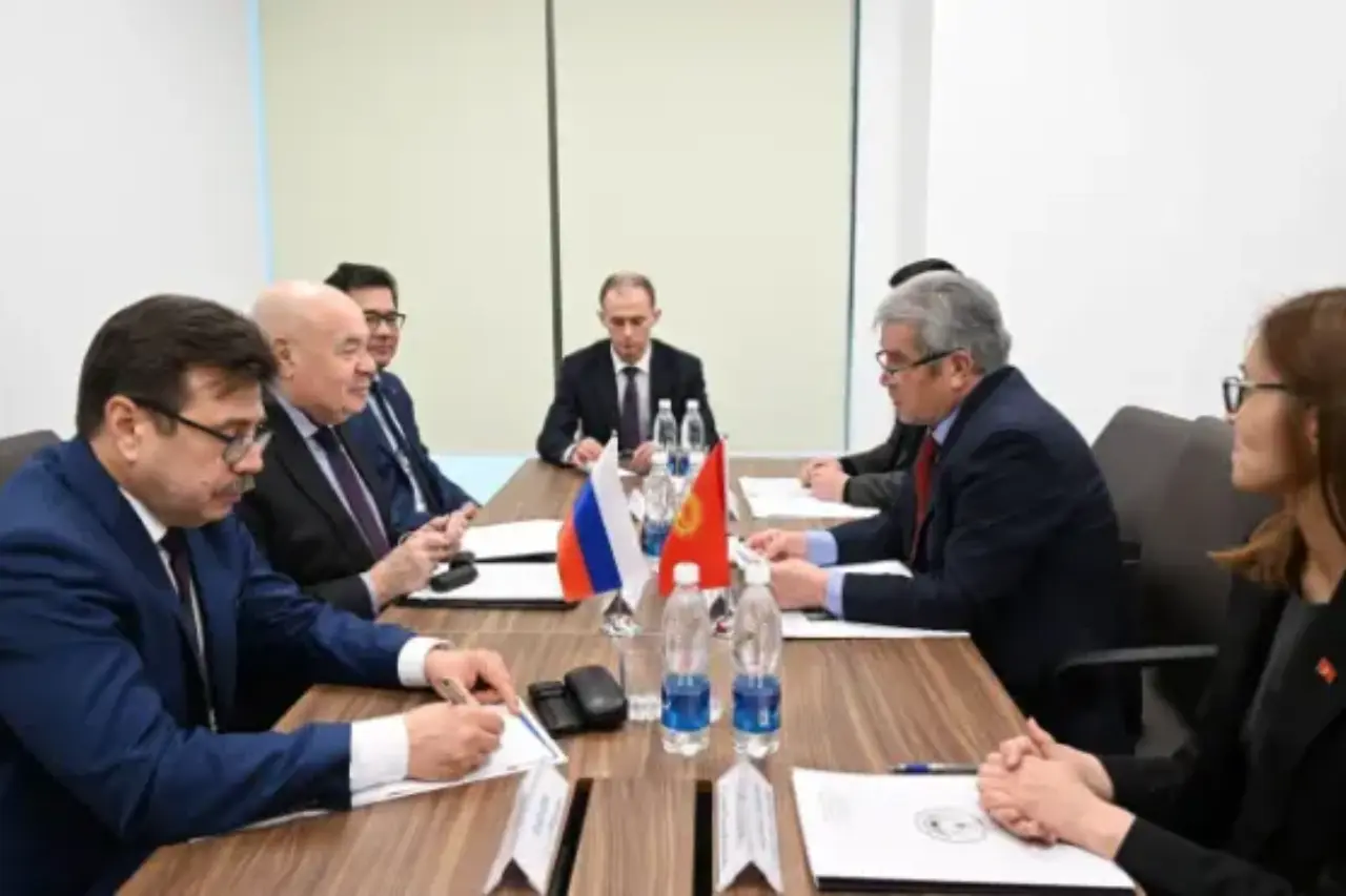 Кыргызстан и РФ отпразднуют 25-летие подписания Декларации о вечной дружбе, союзничестве и партнерстве