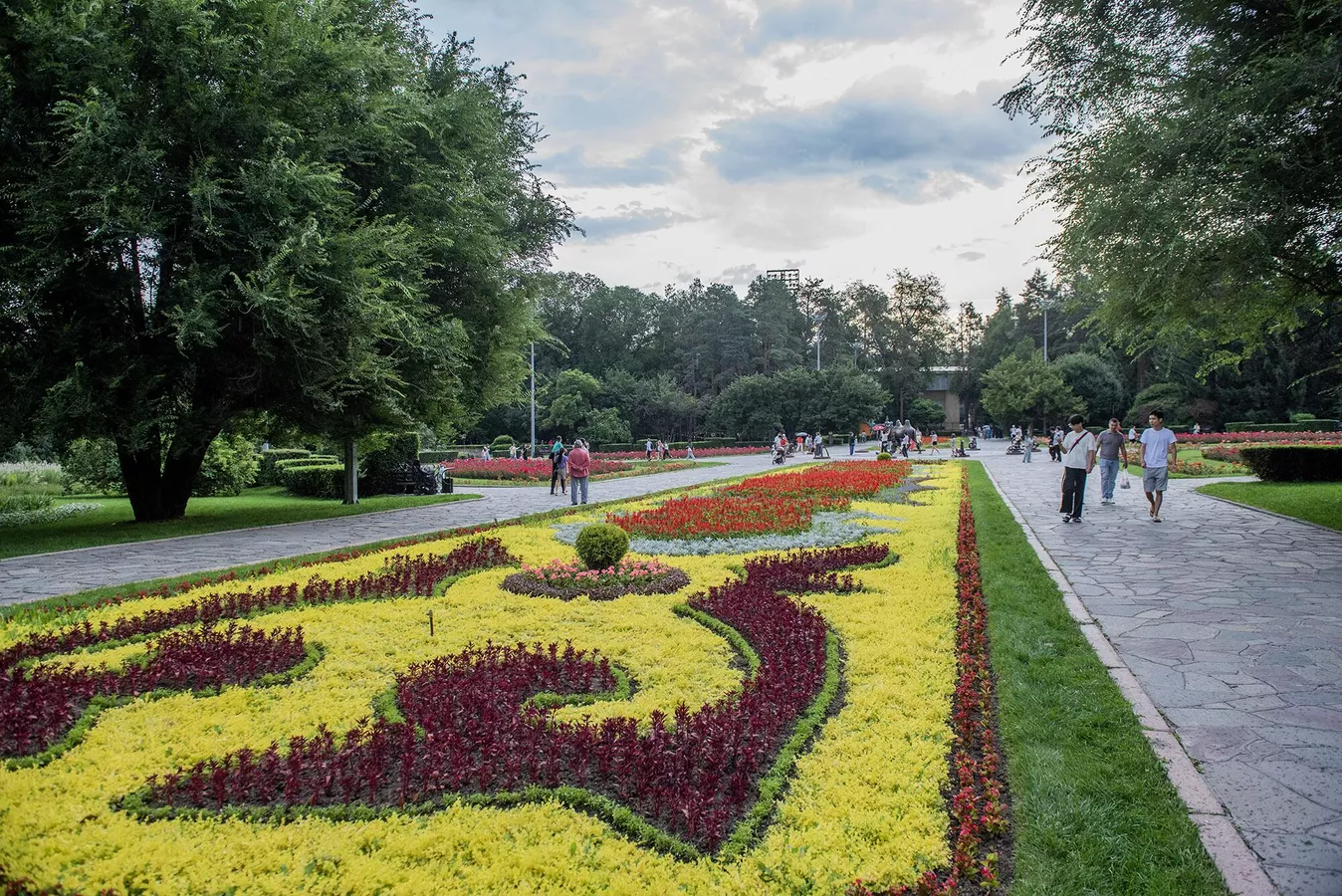 на юге казахстана жарко, на севере прохладно: погода в четверг, 8 августа 2024