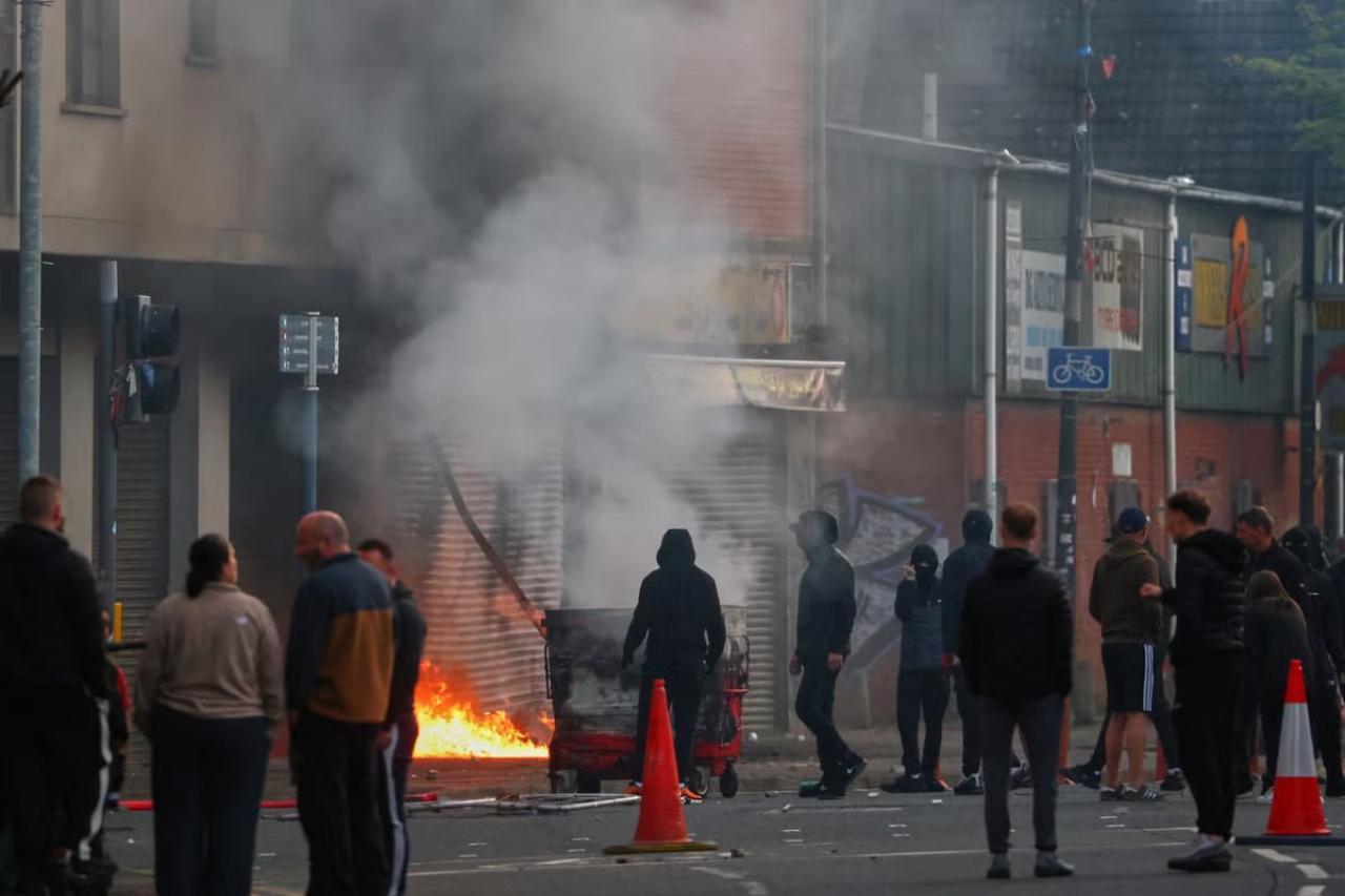 Хроника британского бунта: как западные элиты загоняют свои страны в «миграционный тупик»