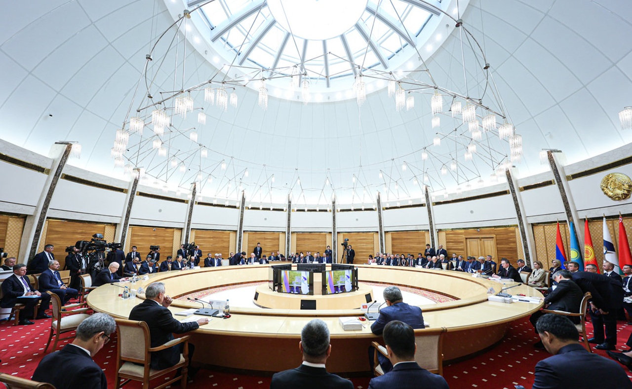 узбекистан наращивает интеграцию с еаэс: от цифровых коридоров до аграрной кооперации