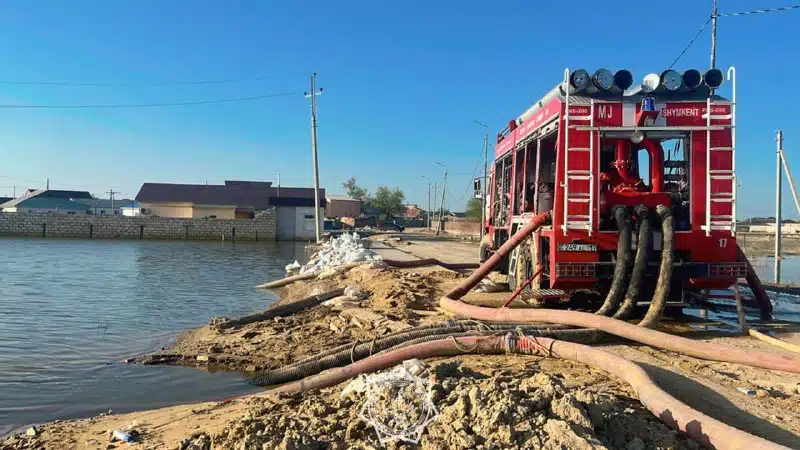 стало известно, почему журналисты не смогут работать в зоне паводков в западном казахстане