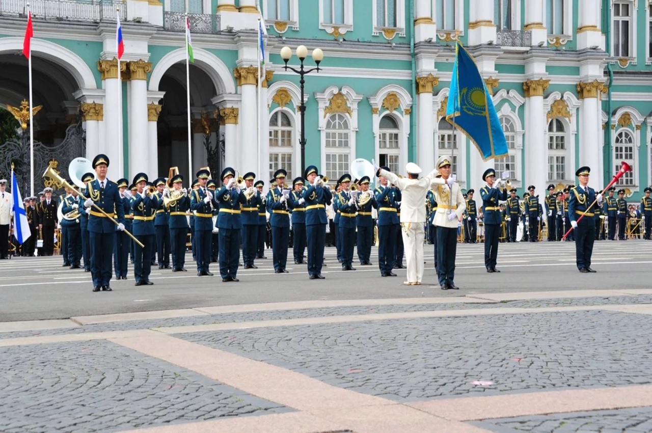 казахстанские военные во второй раз за год промаршируют по красной площади в москве