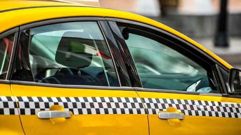 в казахстане предлагают взымать налог с таксистов через операторов услуг