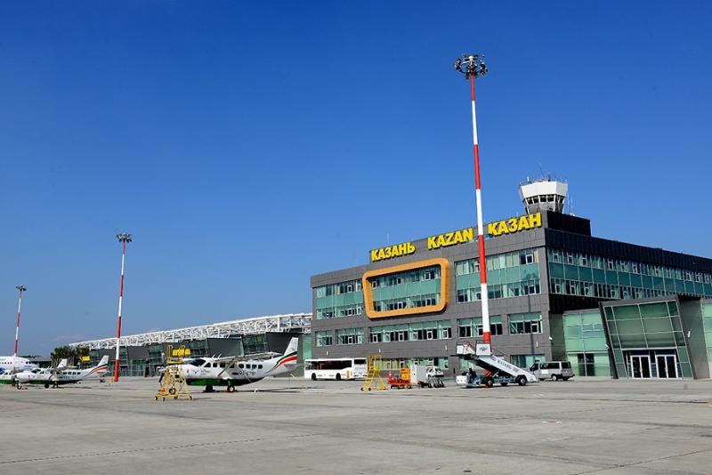в аэропорту казани, из-за буйного пассажира экстренно сел самолет рейса нью-йорк – ташкент