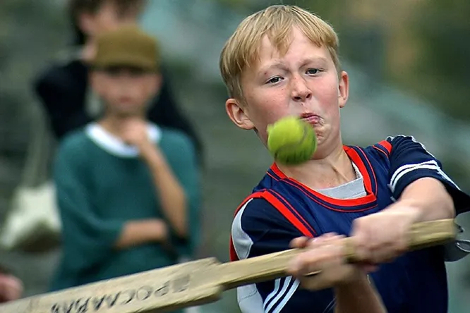 жителей бишкека научат играть в лапту и городки на «жар-птица фесте»