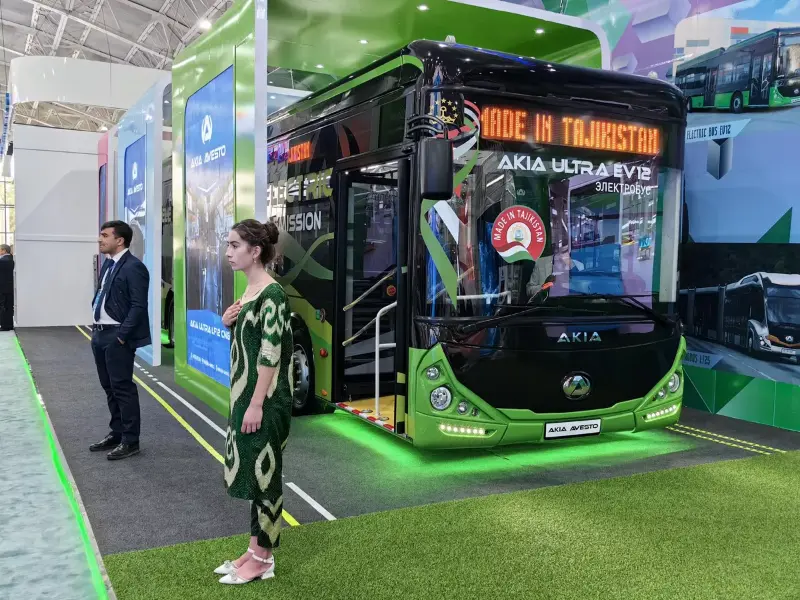 Электробусы собственной сборки представили в Таджикистане: техника выйдет на улицы Душанбе