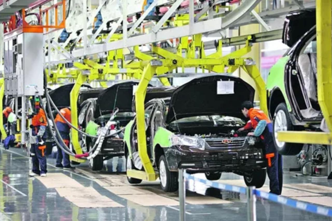 ГПХ уже в прошлом: казахстанских работодателей заставят вернуть сотрудников в штат