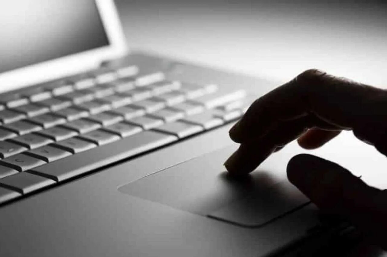 кыргызстан берёт интернет под контроль: вводится госмонополия и запреты