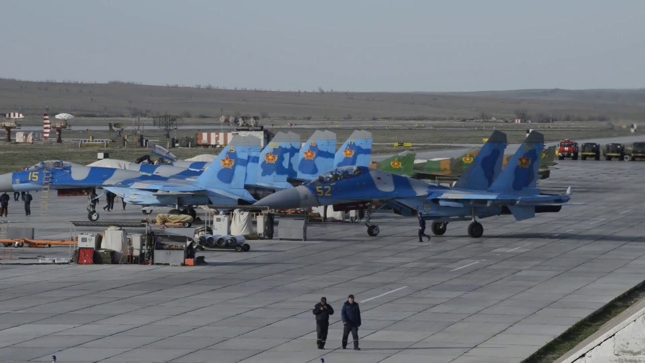 тасс: в казахстане в результате схода боеприпаса у истребителя погиб один человек