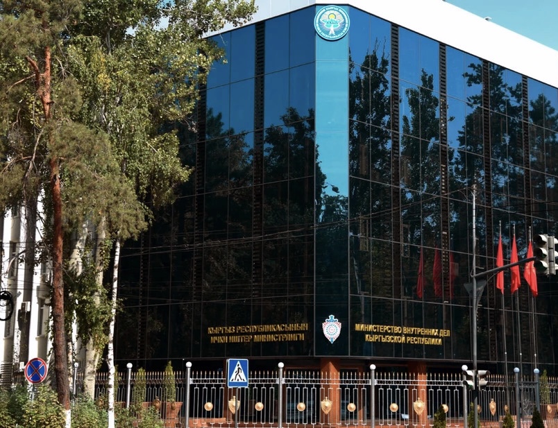 за призывы к массовым беспорядкам в кыргызстане задержаны 11 журналистов