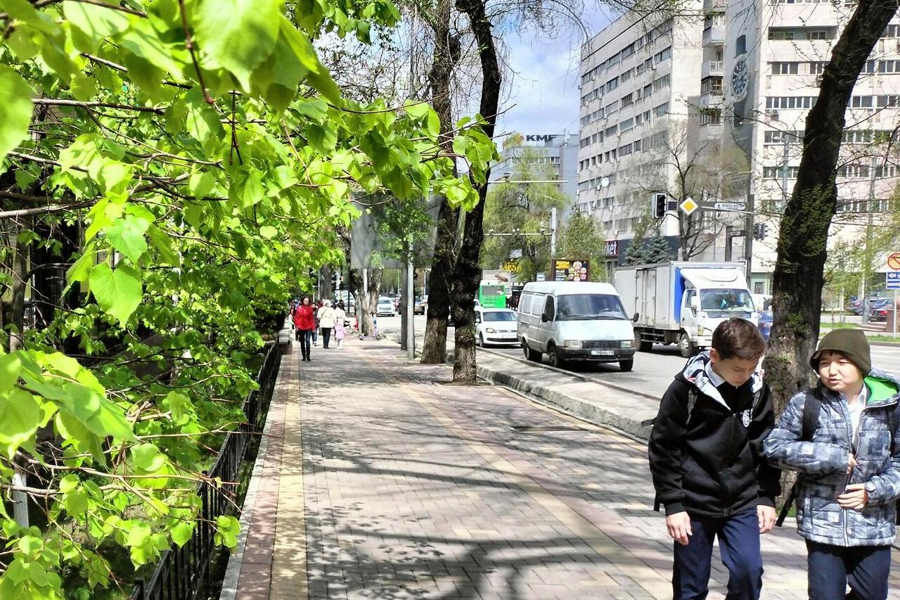 какая погода ожидается в центральной азии во вторник, 15 апреля 2025