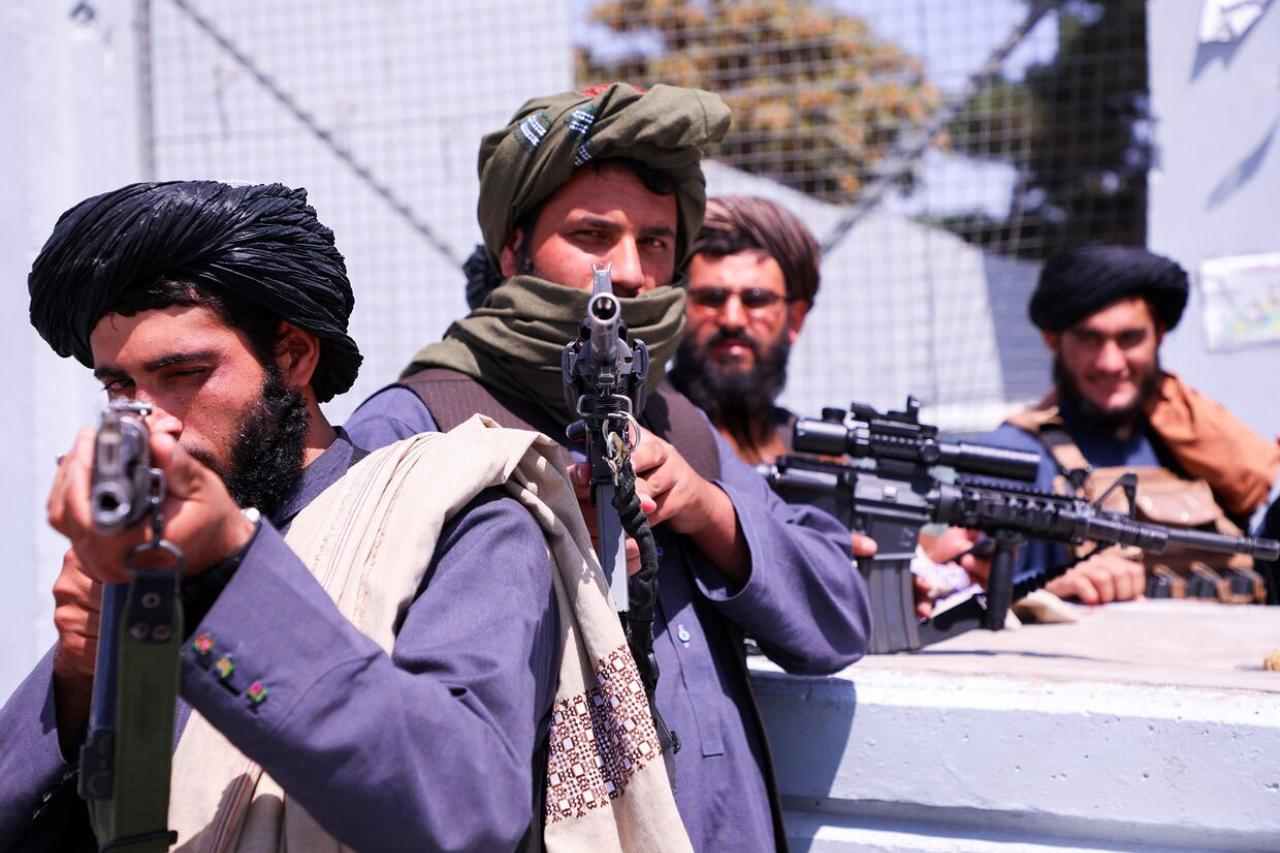 «Новая стратегия США подразумевает попытку частичного военного возвращения в Афганистан»