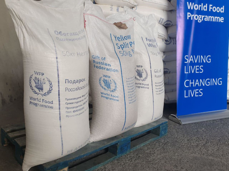 россия  передала таджикистану партию продовольственной помощи для школьного питания