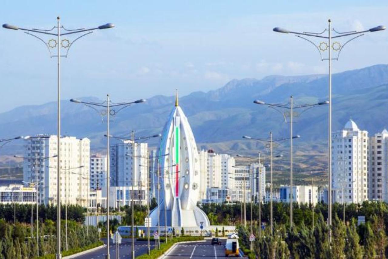 какая погода ожидается в центральной азии в среду, 12 марта 2025