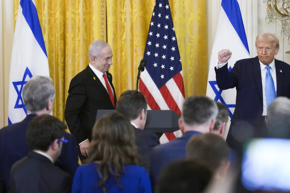 россия, китай, турция и европа выступили против предложения трампа переселить палестинцев