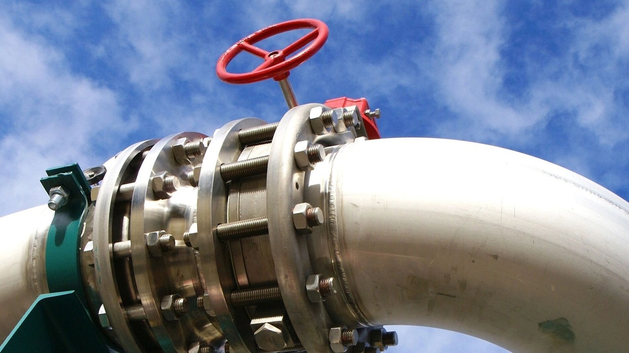 поставки российского газа в узбекистан, казахстан и кыргызстан выросли почти на 70%