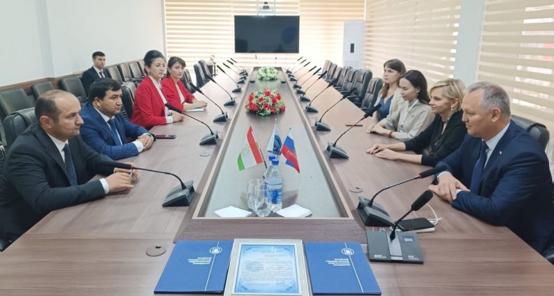 неделя русского языка прошла в таджикистане для местных педагогов