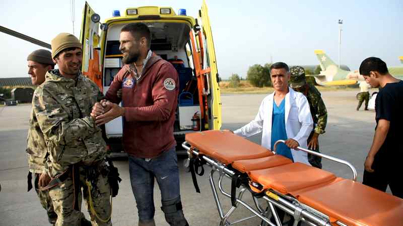 в горах таджикистана спасли альпиниста из белоруссии: что известно о состоянии его здоровья